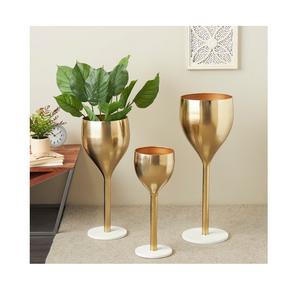 Jardinière contemporaine en métal doré avec finition écologique délavée à l'acide, forme ronde, taille personnalisable pour la maison et le jardin - Product Image 5