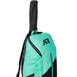 Mochila de pádel con diseño básico y aspecto limpio para viajes y uso deportivo. Mochila de pádel. - Product Image 2