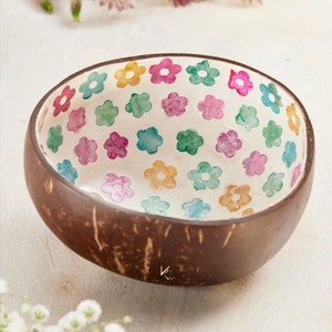 Juego de tazones de coco hechos a mano con diseño de flor de nácar, ecológicos, ligeros, seguros para servir alimentos y decorar el hogar. - Product Image 5