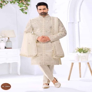 Sherwani traditionnel pour marié, tenue ethnique de mariage avec broderies détaillées, idéal pour les cérémonies de mariage. - Product Image 3