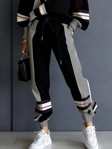 <b>Sexy</b> Women Crop Tracksuit Two Piece Jogger <b>Set</b> 100% Cotton Eco-Friendly Breathable OEM Factory Supply for Online Fashion Stores - Product Image 3