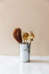 Porte-couverts en métal élégant pour la cuisine, alliant fonctionnalité et attrait décoratif pour les maisons modernes - Product Image 3