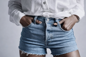 Shorts de mezclilla con dobladillo deshilachado y cintura alta para mujer – Shorts casuales de mezclilla para verano - Product Image 6