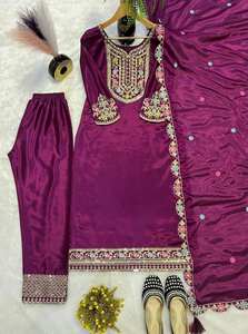Conjunto de Salwar Kameez de Seda Georgette Festivo 2026, Bordado con Espejos y Gota Patti, Diseño de Alta Costura Pakistaní para Bodas y Fiestas, Color Rosa - Product Image 6