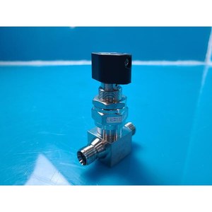 Válvula de Diafragma de Ultra Alta Pureza FUJIKIN 76463, Usada como Pieza de Repuesto para Equipos de Semiconductores Legacy - Product Image 6