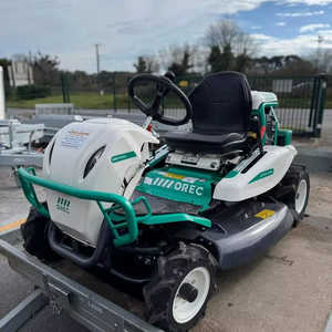 Tondeuse autoportée industrielle diesel 2 temps Orec Rabbit RM 982F, modèle 2025, avec bac de ramassage pour l'entretien des pelouses DIY - Product Image 3