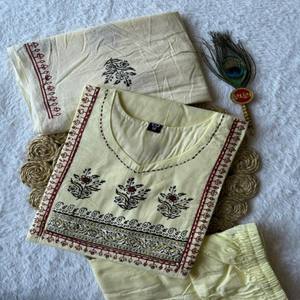 Conjunto de traje VASTRA COTTAGE de algodón puro con estampado a mano y trabajo de espejo real, Kurta amarillo claro y Dupatta de algodón Mul para mujer - Product Image 4