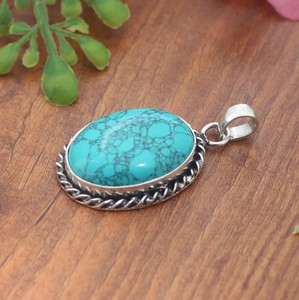Pendentif en argent sterling 925 avec turquoise naturelle, fait main, ovale, vintage, bijou statement pour femme, cadeau - Product Image 5