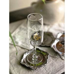 Posavasos de Metal con Forma Personalizada y Soporte, Color Plata Antigua, para Servir Bebidas en Hoteles y Restaurantes, Posavasos de Latón - Product Image 1