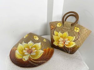 Sac en jonc de mer fabriqué à partir de fibres naturelles de jonc de mer pour porter à l'épaule et pour un style estival, fait main au Vietnam - Product Image 2