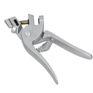 Oreille poinçon cochon oreille trou pince marquage étiquette trou perforateur oreille étiquette pince applicateur produits vétérinaires par Life Care Instruments - Product Image 1