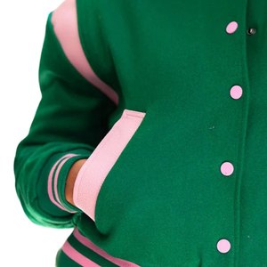 Chaqueta Universitaria Retro Ivy League para Mujer, Verde y Rosa, Chaqueta Letterman Premium con Bordado Elegante, Ropa Urbana - Product Image 6