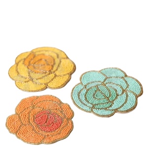 CRYSTAL CRAFT - Posavasos Redondos Bordados con Cuentas Multicolores, Hechos a Mano, Personalizables con Cuentas de Vidrio - Product Image 6