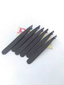 Pince à épiler sourcils en acier inoxydable noir mat à pointe angulaire, logo personnalisé, pointe fine et précise pour l'épilation des sourcils - Product Image 1