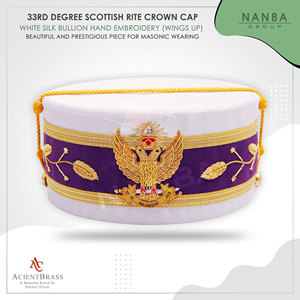 Gorra de la 33ª Graduación del Rito Escocés – Blanca con Banda de Terciopelo Morado, Alas Bordadas a Mano - Product Image 2