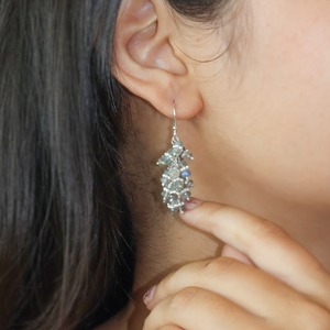 Boucles d'oreilles pendantes tendance en argent sterling 925 avec labradorite naturelle, serties de griffes, facettées, en forme de rondelle, avec crochet français pour femme - Product Image 2