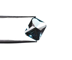 Diamante de Laboratorio CVD Suelto, Corte Radiante, Azul Intenso Fantasía, 1.90 Ct, Claridad VVS-VS, Certificado IGI, OM GEMS - Product Image 6