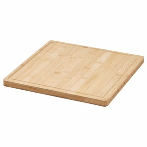 Planche à découper carrée en bois gravée au laser avec guide pour tranches de pizza, idéale pour restaurants, fabrication OEM au Vietnam - Product Image 1