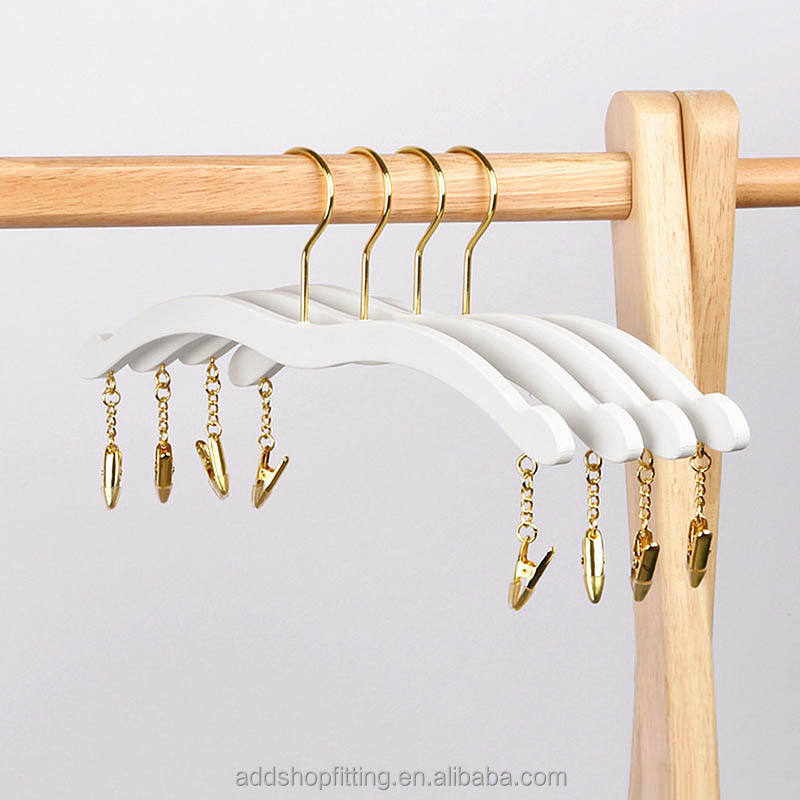 White+gold hook
