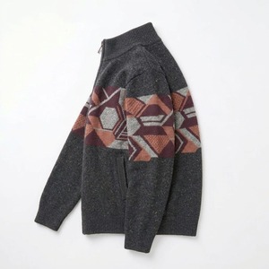Suéter Personalizado ODM/OEM Unisex de Invierno, Transpirable, con Diseño de Renos y Copos de Nieve, Tejido de Punto Trenzado, con Logotipo Frontal - Product Image 4