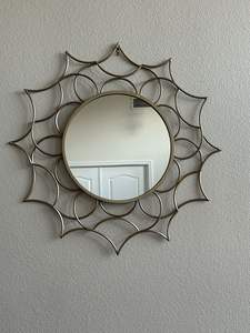 Miroir mural contemporain de haute qualité, fait main, durable, avec cadre en métal, pour la décoration murale de mariage, vente en gros - Product Image 3