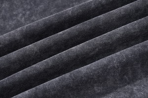 Camiseta Premium de 300 g/m², 100 % Algodón, con Acabado Lavado al Ácido, Logotipo Vintage, Corte Holgado, Talla Pequeña y Hombros Caídos - Product Image 4