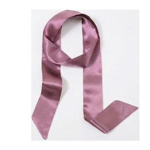 Écharpe longue en satin de soie pour femme, couleur unie, accessoire de mode élégant, toutes saisons, doux pour la peau - Product Image 1