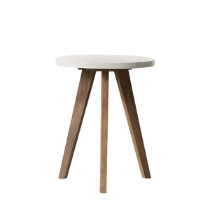 Une table console élégante et durable en teck, adaptée à une utilisation en intérieur et en extérieur, au design simple et moderne. - Product Image 2