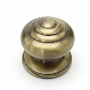 Pomo de Puerta de Latón Macizo de Primera Calidad con Acabado Antiguo |   Manija de Puerta Principal Resistente, Estilo Clásico Vintage, Herrajes de Entrada para el Hogar - Product Image 1