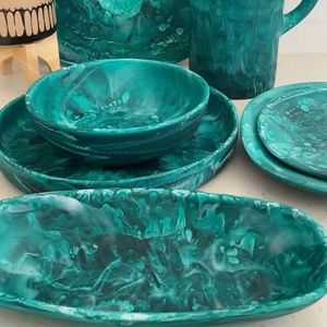 Bol de service décoratif en résine époxy de qualité supérieure pour une mise en scène de table moderne, rehaussant le repas avec une touche artistique - Product Image 1