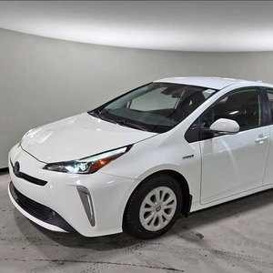 รถยนต์ Prius ปี 2022 ดีเซล SUV พวงมาลัยซ้าย เบาะหนัง ยาง R17 ภายในสีอ่อน สภาพใช้งานมาแล้ว - Product Image 1