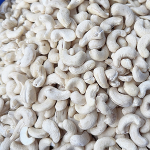 Noix de cajou en gros W180 W320, prix international des noix de cajou, Santigo Cashew Vietnam, prix compétitif, emballage OEM ODM - Product Image 1