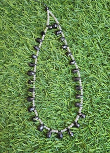 Collar de cuentas de diamantes moissanita de 14 pulgadas, negras en forma de briolette y blancas redondas, 121 ct y otras joyas de diamantes - Product Image 2