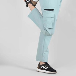 Outfitize International – Pantalons cargo pour femmes en gros, style punk gothique streetwear avec détails chaîne, personnalisables avec logo, vente en gros - Product Image 5