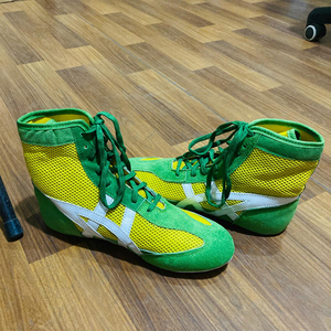 Chaussures de lutte à profil bas personnalisées - Conception axée sur la vitesse, empeigne en cuir véritable, semelle extérieure en caoutchouc, utilisation été/hiver - Product Image 3