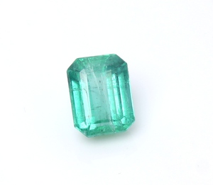 Exquisita Esmeralda Verde Brillante de 4.01 Quilates, Corte Octogonal, Facetada, Piedra Preciosa Suelta, Certificada por GEMS INTERNATIONAL IGI, Natural de Rajasthan - Product Image 1