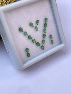 Piedra de Esmeralda Verde de Laboratorio de Primera Calidad, Esmeralda Cultivada en Laboratorio, Esmeralda de Tamaño Personalizado, Gema Suelta - Product Image 6