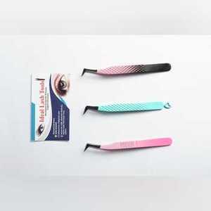Pince à épiler professionnelle pour extensions de cils, à pointe en fibre de haute précision, en acier inoxydable, à 90 degrés, avec logo personnalisé, pour artiste en cils - Product Image 1