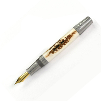 Stylo en acier Damas exclusif, instrument d'écriture de luxe pour cadeau et usage professionnel.