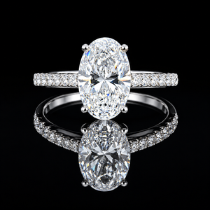Anillo de Compromiso con Diamante Cultivado en Laboratorio, Corte Ovalado de 3.01CT, Certificado, en Oro Blanco de 14KT, Unisex, Color E-F, Claridad VS1, de Lujo - Product Image 1