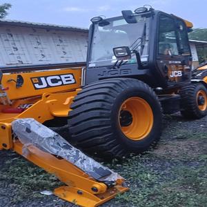 High performance diesel tele handler construction sites electric assisted precision lifting and rugged industrial reliability - Product Image 2