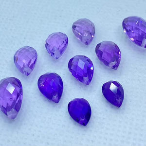 อเมทิสต์ทรงลูกแพร์เหลี่ยมเพชรพลอยสองด้านเจียระไนแบบตารางหมากรุก มีรูขนาด 1 มม. ขนาดต่างๆ ตั้งแต่ 8x6 มม. ถึง 16x11 มม. สำหรับทำเครื่องประดับ - Product Image 1