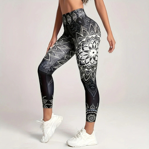 Shorts de yoga personnalisés sans coutures, taille haute, très élastiques, respirants, extensibles dans quatre directions, anti-odeur, 100 % nylon 220g, vêtements de fitness pour femmes - Product Image 1