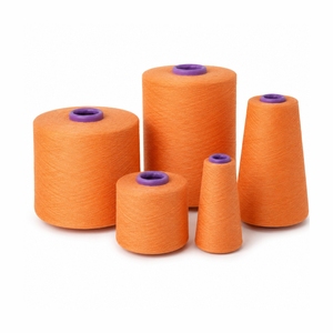 Hilo de algodón 100% anaranjado, hilado en anillo, para productos de punto, absorbente de humedad, con patrón teñido, hecho en India. - Product Image 2