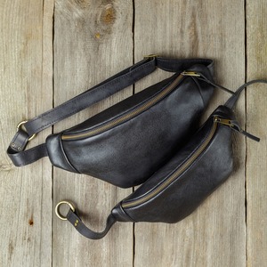 Top Trending Best Quality Vintage Style Leather Waist Bag with Letter Pattern Waterproof Customizable Unisex Design - Product Image 1