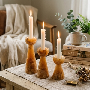 Ensemble de 3 bougeoirs en onyx naturel en forme de sablier, faits à la main, à hauteur graduée, support de bougie en pierre, vente en gros, logo personnalisé - Product Image 3