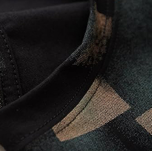 T-shirt respirant sublimé pour homme, imprimé intégral avec motifs variés, idéal pour les boutiques européennes tendance 2026 - Product Image 4