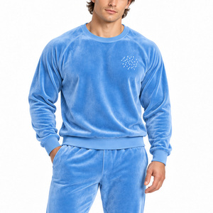 Conjunto de chándal de terciopelo para hombre: Sudadera de cuello redondo con detalle brillante en el pecho y pantalones jogger con dobladillo acanalado, conjunto de dos piezas para uso diario y de ocio. - Product Image 4