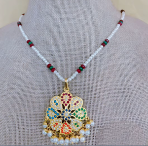Conjunto de Collar Jadau Chapado en Oro de Diseño de Primera Calidad con Aretes para Bodas y Colección de Uso Festivo para Mujer - Product Image 3