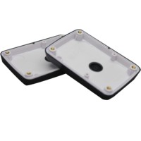 Service de moulage par injection sur mesure pour boîtiers de smartphones à parois fines, en ABS/PC, avec nervures internes, fixation par clips, pièces de précision